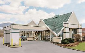 Days Inn By Wyndham Rutland/Killington Area